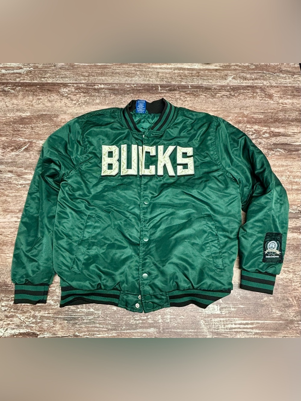 Milwaukee Bucks Bomber Satin Varsity Jacket Medium NBA Athletics Puffer Snap
